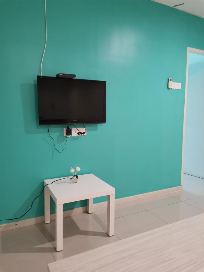 Peaceful 1-Bedroom Unit At Marina Island By Jomy Homestay Lumut Esterno foto